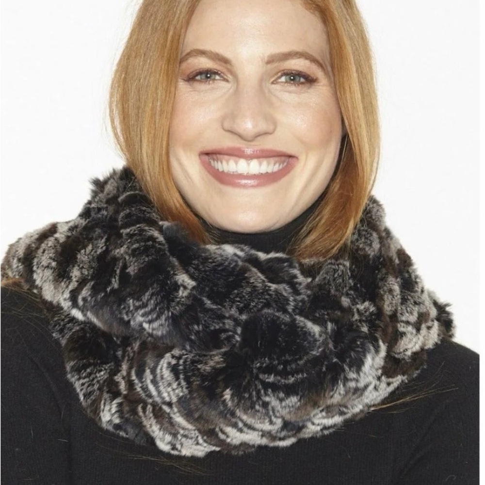 Linda Richard’s Luxury Genuine Fur Infinity Double Loop Scarf, one size